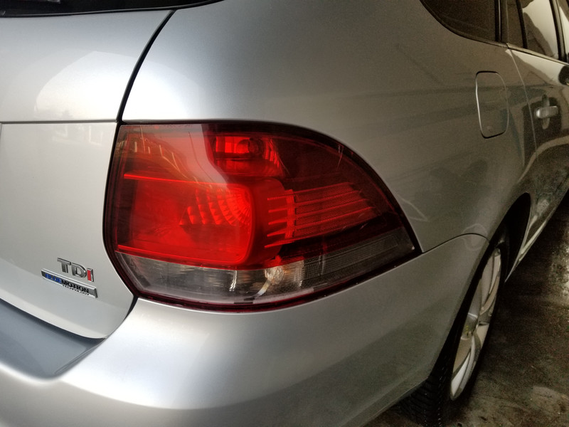 Фонарь сигнала торможения Volkswagen Golf  2012 1.6 Дизель Рогатин