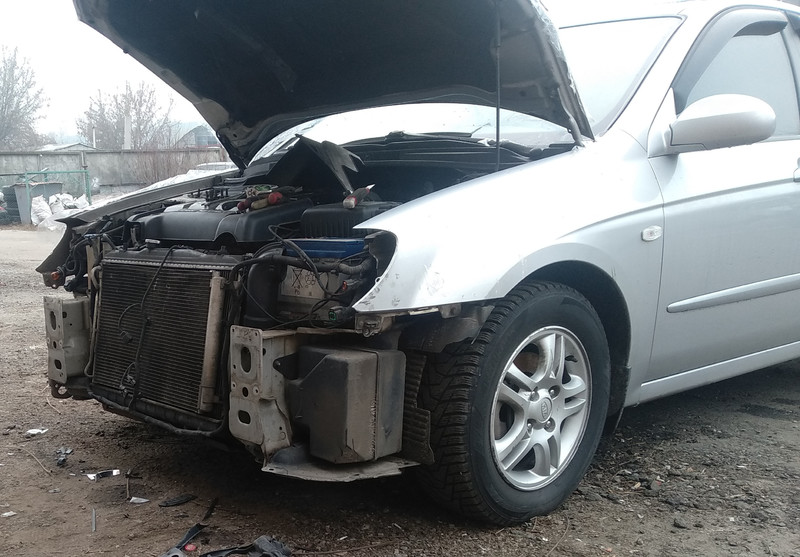 Бампер капот фары телевизор туманки решетка радиатора Kia Cerato  2006 1.6 Бензин 