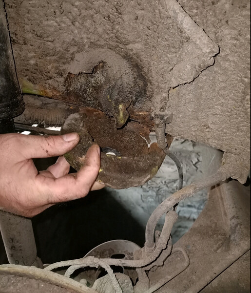 Задняя правая четверть с упором под пружину Chevrolet Aveo  2007 1.6 Бензин 