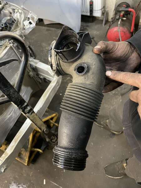 Патрубок воздуховода BMW X3 F25  2013 2.0 Бензин Киев