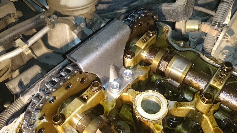 Верхний успокоитель цепи на sr20de Nissan Bluebird  1997 2.0 Бензин 