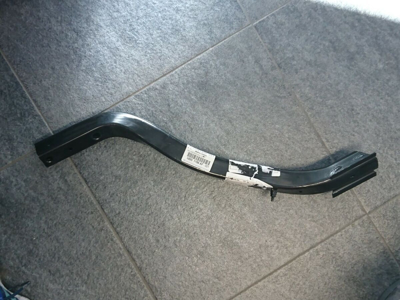 Кріплення крила праве переднє Jeep Grand Cherokee  2020 3.6 Бензин Черкаси