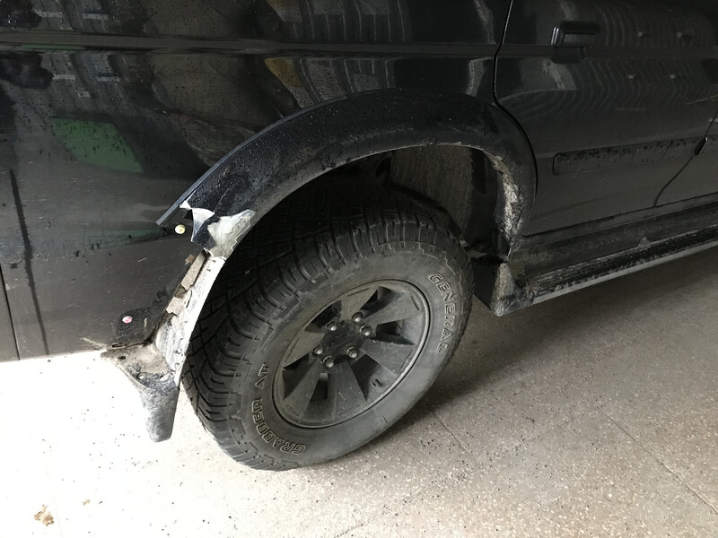 Пластиковая накладка заднего правого крыла Mitsubishi Pajero Sport  2006 2.5 Дизель Бердичев