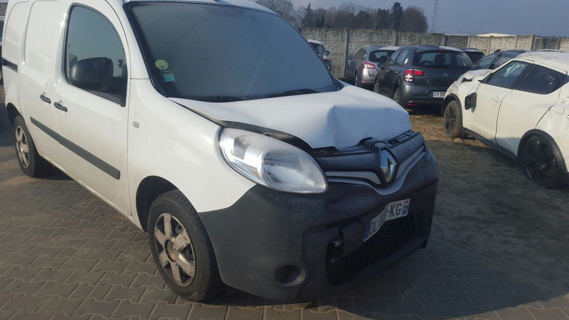 Бампер передний Renault Kangoo 2014 г.  1.5 л дизель Луцк