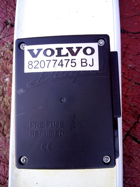 Реле регулятор холодильник 82077475   Volvo FH