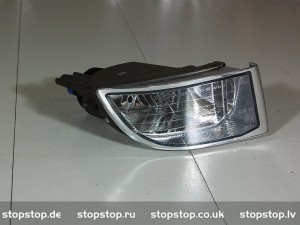 Стекло на противотуманную фару Toyota Land Cruiser Prado 120 2007 г.  4.0 л бензин Киев
