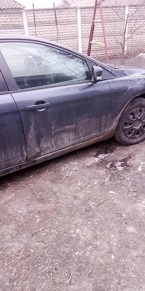 Дверка передня права Ford Focus  2011 хэтчбек 1.4 Бензин Ковель