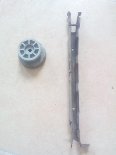 Направляющая бампера Mercedes-Benz E-Class 211 2007 2.1 Бензин Львов