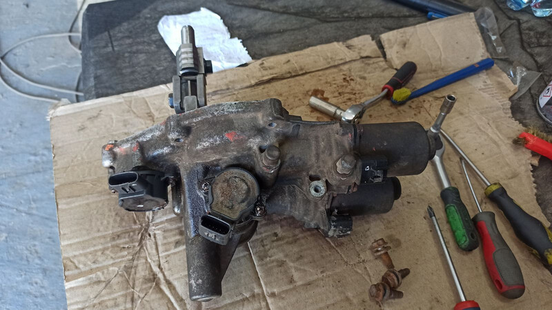 Актатор переключения передач в сборе Toyota Corolla E140  2008 1.6 Бензин 