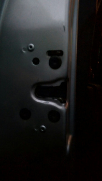 Замок дверей задніх лівих Renault Lodgy  2018 універсал 1.6 Дизель 