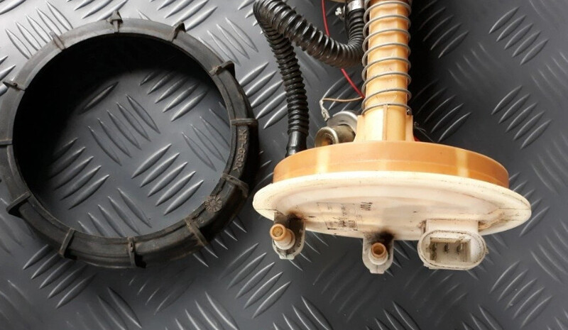 Топливный насос 8200016909   Renault Laguna, Renault Megane