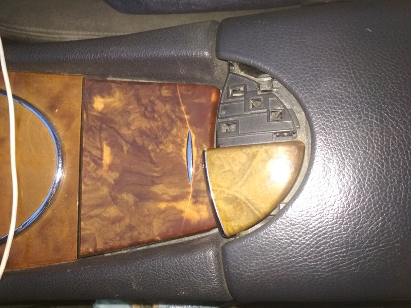Ручка бардачка Mercedes E-Class Елеганс универсал 2005 г.  3.2 л дизель Николаев