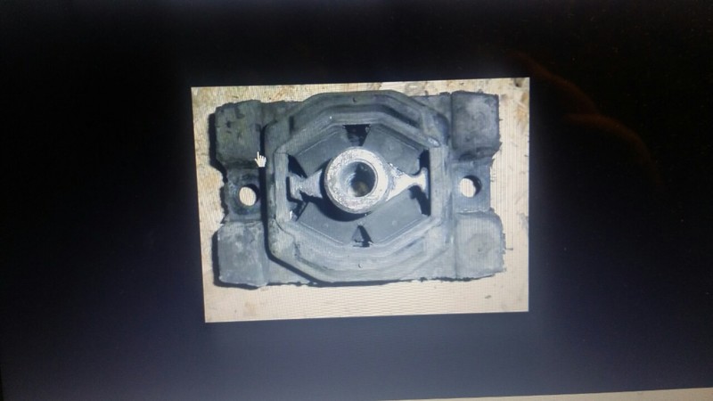 Подушка двигателя A6382411713   Mercedes Vito