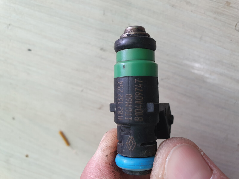 Форсунки Renault Sandero 2 хэтчбек 2013 г.  1.6 л бензин Измаил