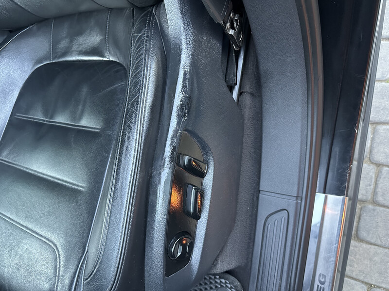 Пластик сидіння водійського Volkswagen Touareg  2011 3.0 Дизель Тернополь
