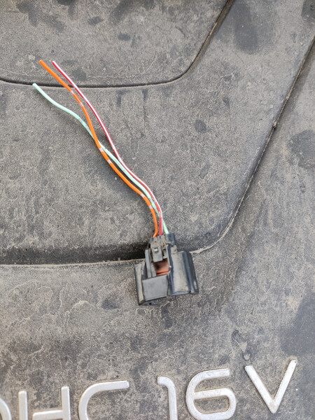 3pin коннектор для датчика давления трубки кондиционера Hyundai Elantra MD  2013 1.6 Бензин Киев