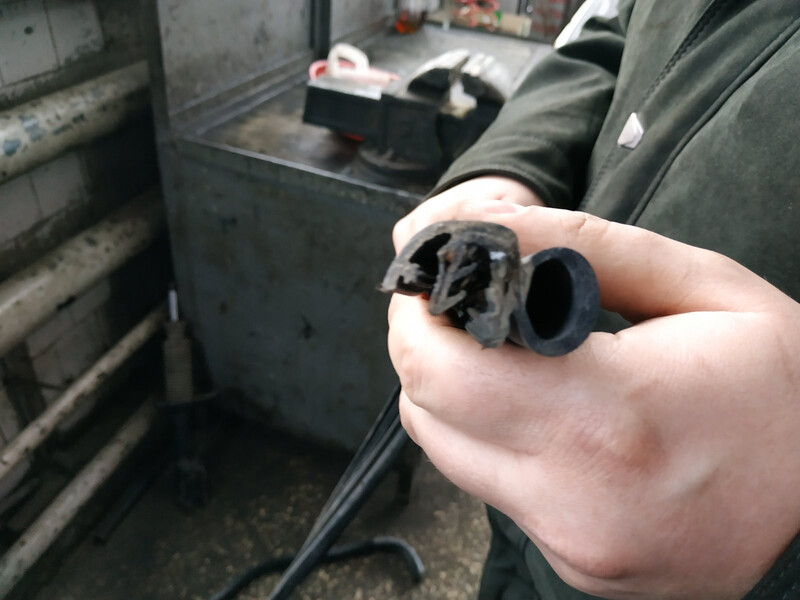 Уплотнитель сдвижной двери Peugeot Boxer  2017 2.2 Дизель 