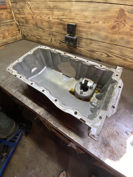 Поддон двигателя Volkswagen Golf 4  1999 1.6 Бензин 