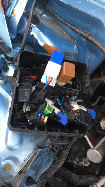 Блок запобіжників Nissan Leaf  2014 хетчбек 2.2 Электро 