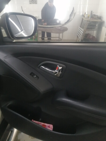Ручка дверей передніх правих Hyundai ix35  2010 2.0 Бензин 