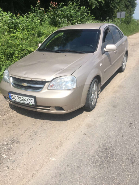 Капот (желательно в цвет) Chevrolet Lacetti  2010 1.6 Бензин Хмельницкий