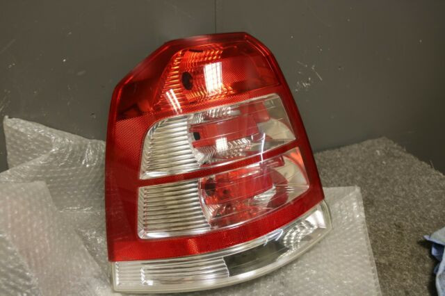 Фонарь задний левый 13349825   Opel Zafira