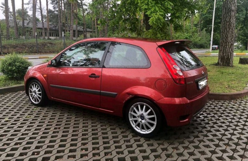 Крыло переднее Ford Fiesta MK6  2007  Электро 