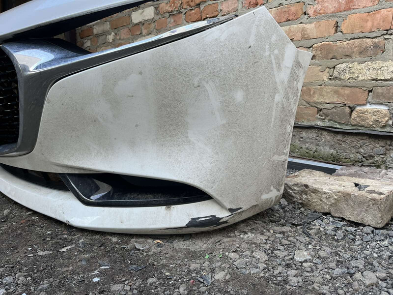 Права частина бампера, або бампер бюджетний Mazda 3  2022 2.5 Бензин Куликов