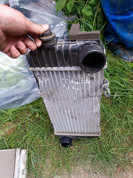 Интеркуллер с пластиком Hyundai Sonata 7  2017 2.0 Бензин 