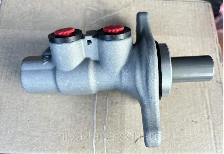 Главный тормозной цилиндр ВАЗ (Lada) 21214  2010 Гайсин