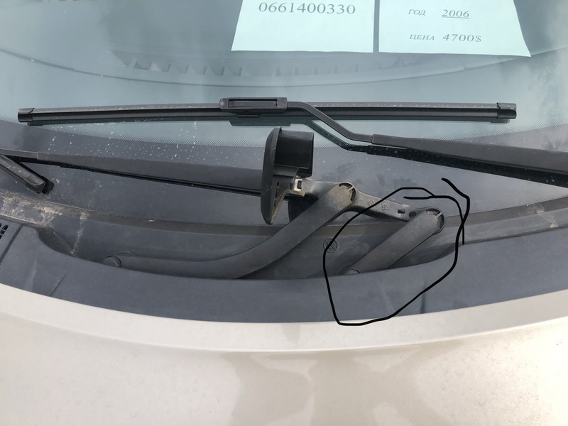 Кронштейн дворника Renault Scenic 2  2006 хэтчбек 1.6 Бензин Херсон