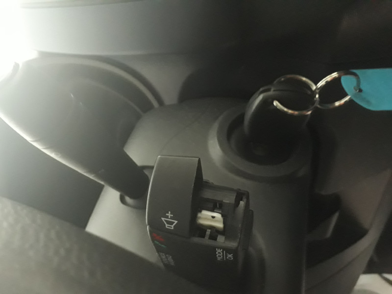 Клавіша регулювання звуку Opel Vivaro  2015 1.6 Дизель Луцк