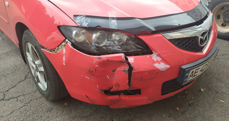 Передний бампер Mazda 3 BK 2006 г.  1.6 л бензин Кривой Рог
