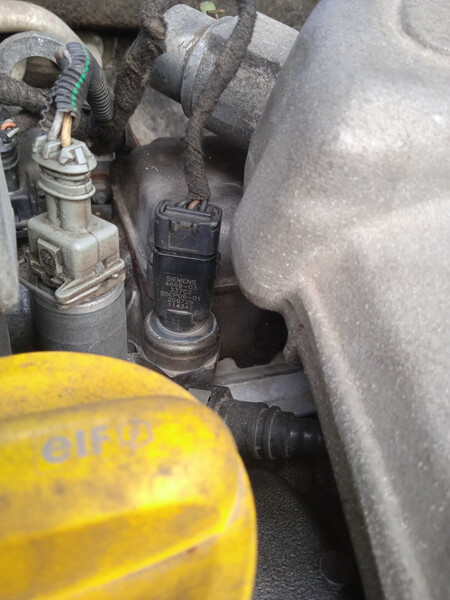 Датчик тиску палива Renault Laguna 2  2002 2.0 Бензин 