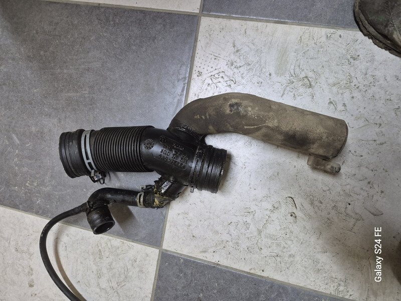 Патрубок повітряного фільтра Seat Cordoba  2008 