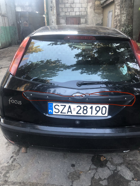 Накладка на крышку багажника Ford Focus хетчбек 2004 р.  2.0 л дизель Одеса