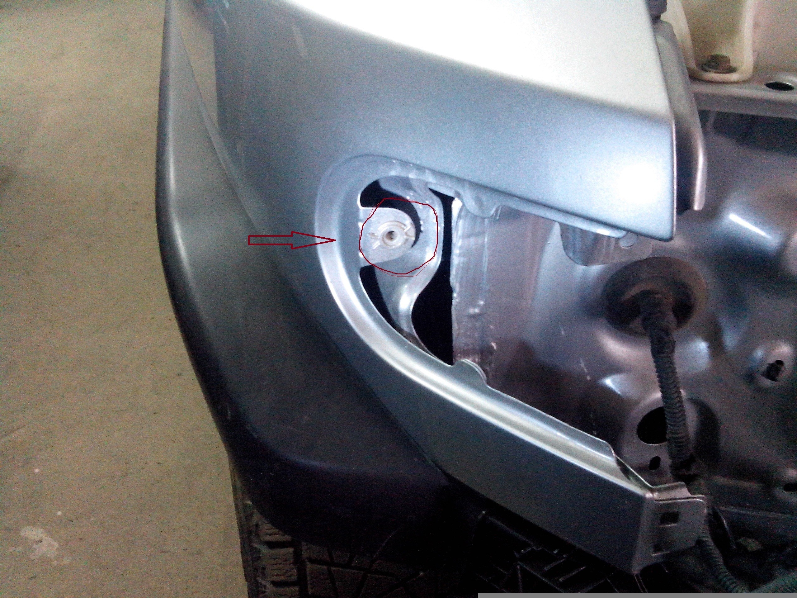 Вставка пластиковая Toyota FJ Cruiser  2008 4.0 Бензин Ужгород