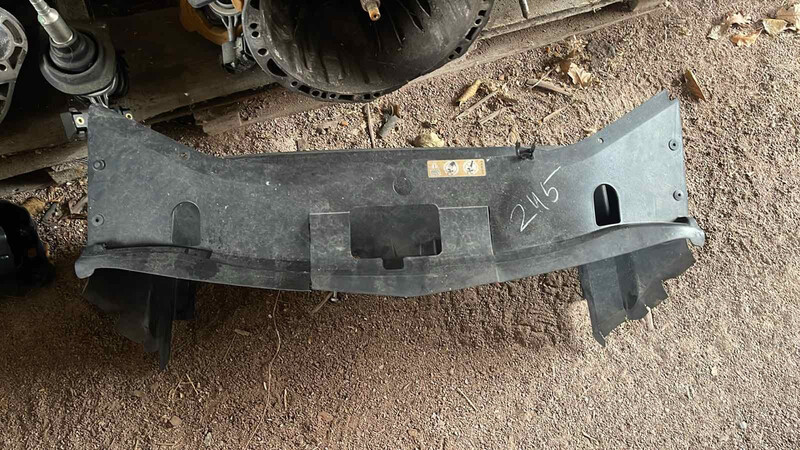 Диффузор радиатора Mercedes B-Class хэтчбек 2008 г.  2.0 л дизель