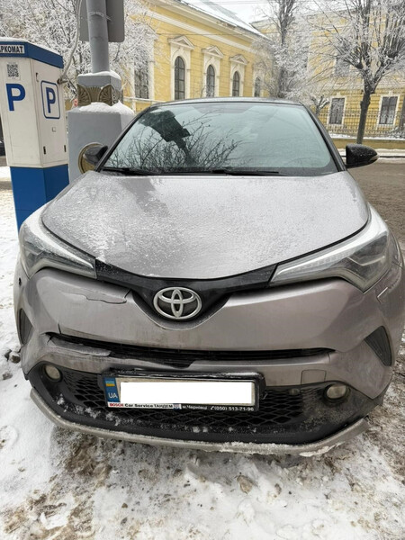 Бампер передній 52119F4900   Toyota C-HR
