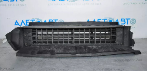 Жалюзи дефлектор радиатора Nissan Versa  2016 1.6 Бензин Одесса