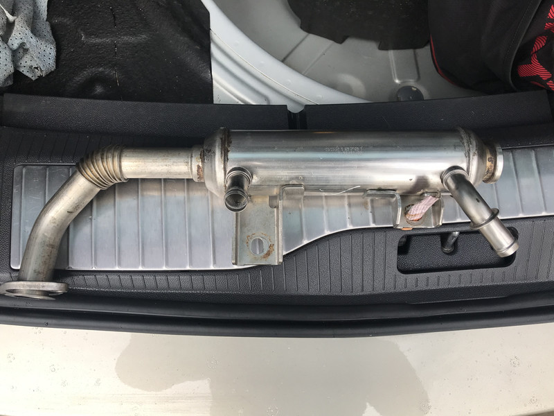 Теплообмінник Opel Zafira B  2010 універсал 1.9 Дизель 