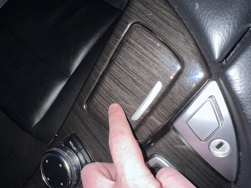 Пепельница BMW 5 Series  2013 3.0 Бензин Одесса