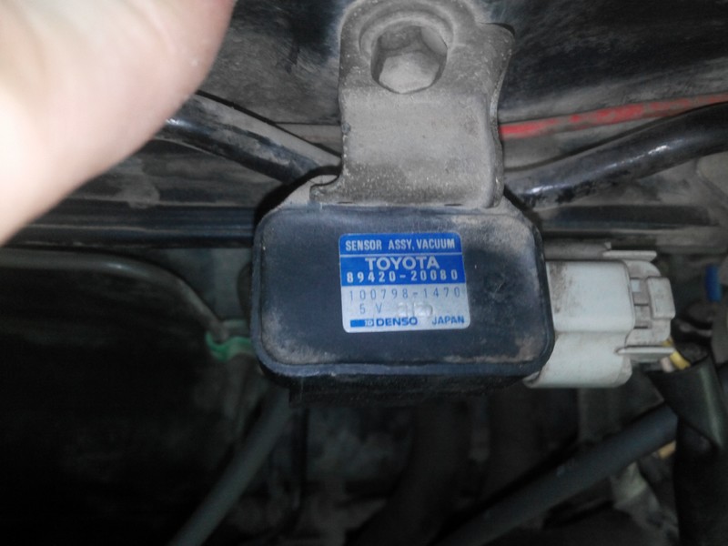 Sensor assy, vacuum Toyota Carina  1988 хэтчбек 1.6 Бензин Николаев