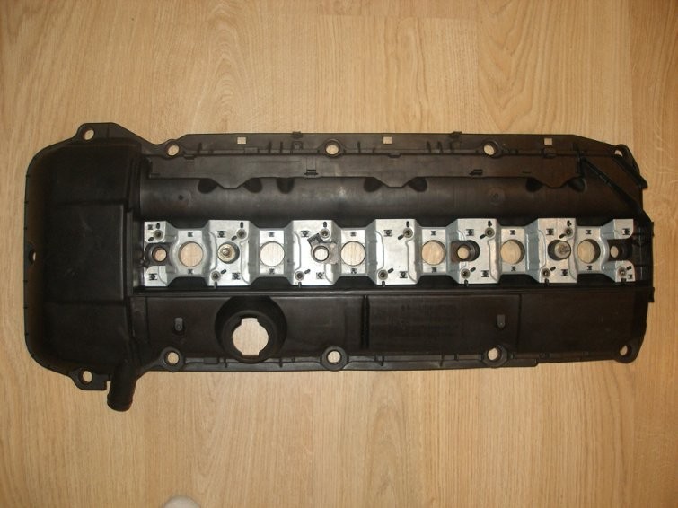 Крышка головки блока цилиндров 11 12 1 432 928   BMW 3 Series, BMW 5 Series