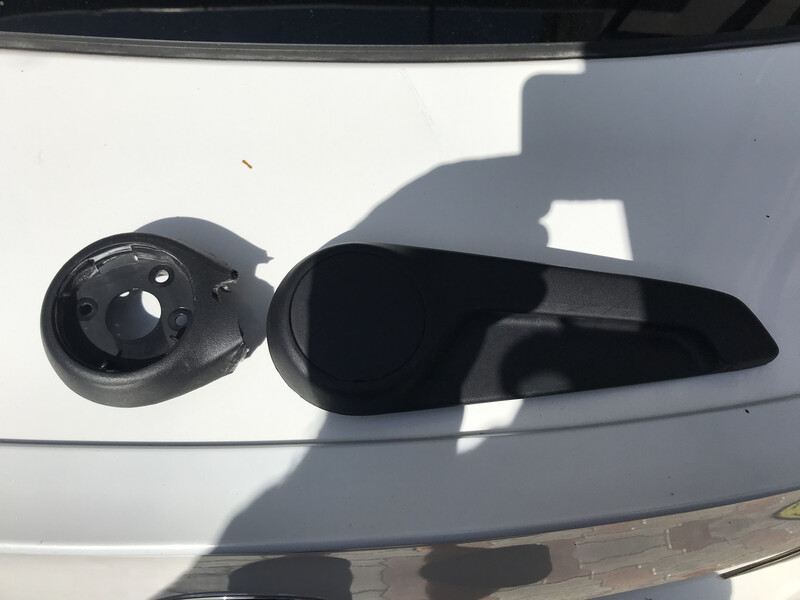 Левая ручка складывания заднего дивана Lexus RX  2014 3.5 Бензин 