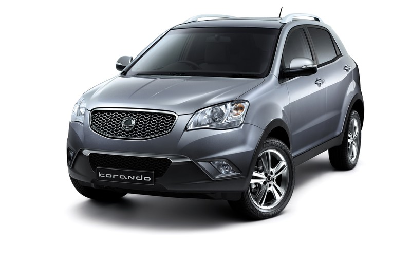 Крышка зеркала SSangYong Korando 2011 г.  2.0 л дизель Бровары