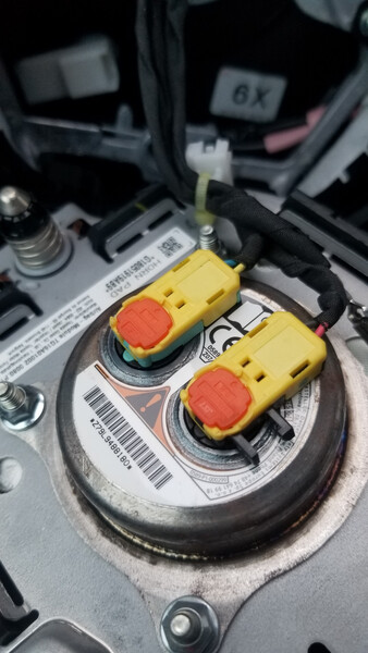 Шлейф руля Toyota RAV4  2019 2.5 Бензин Киев