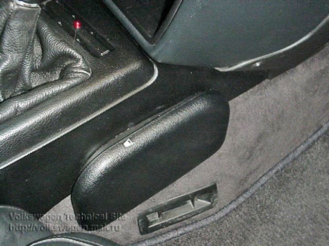 Подстаканник Volkswagen Passat B5 универсал 2000 г.  16.0 л бензин Харьков