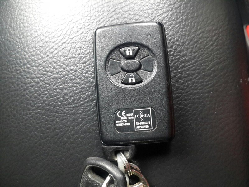 Штатный брелок с кнопками Toyota Rav 4 2012 г.  2.0 л бензин Хмельницкий