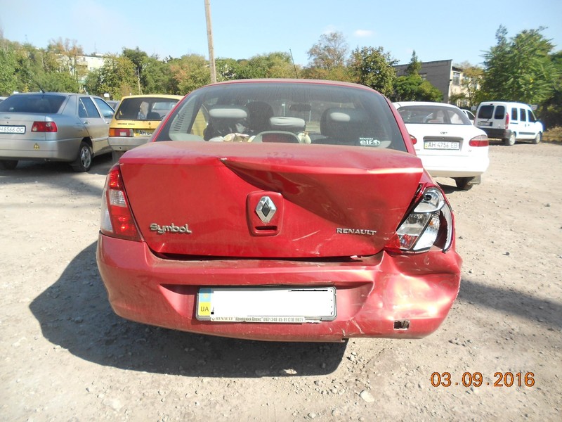 Крышка Renault Symbol 2007 г.  1.4 л бензин Мариуполь